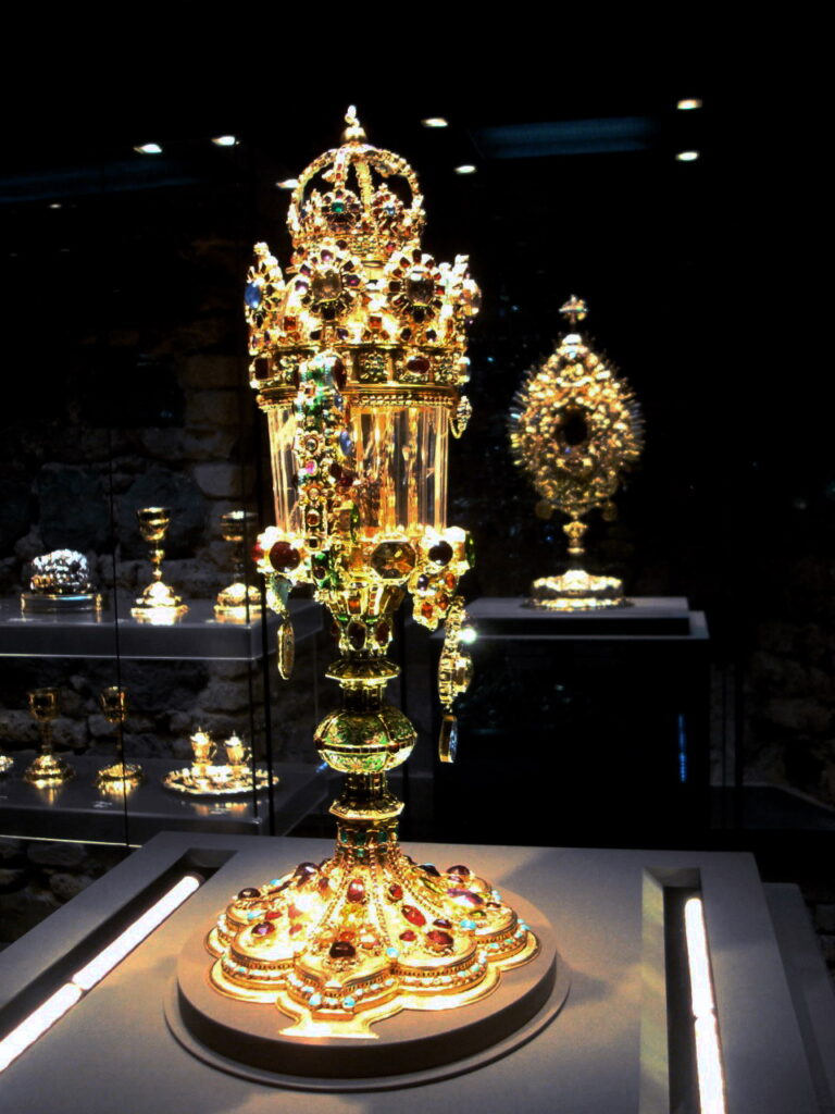 Treasures of the Cathedral Treasury (Domschatzkammer)