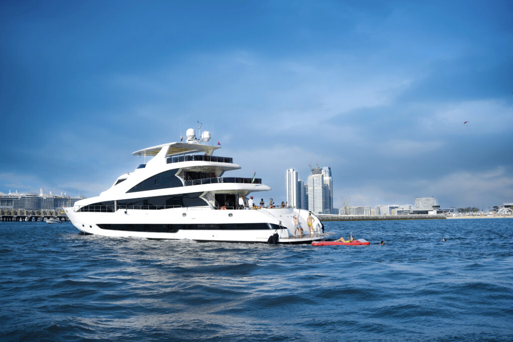 When's the Best Time to Yacht Rental Miami