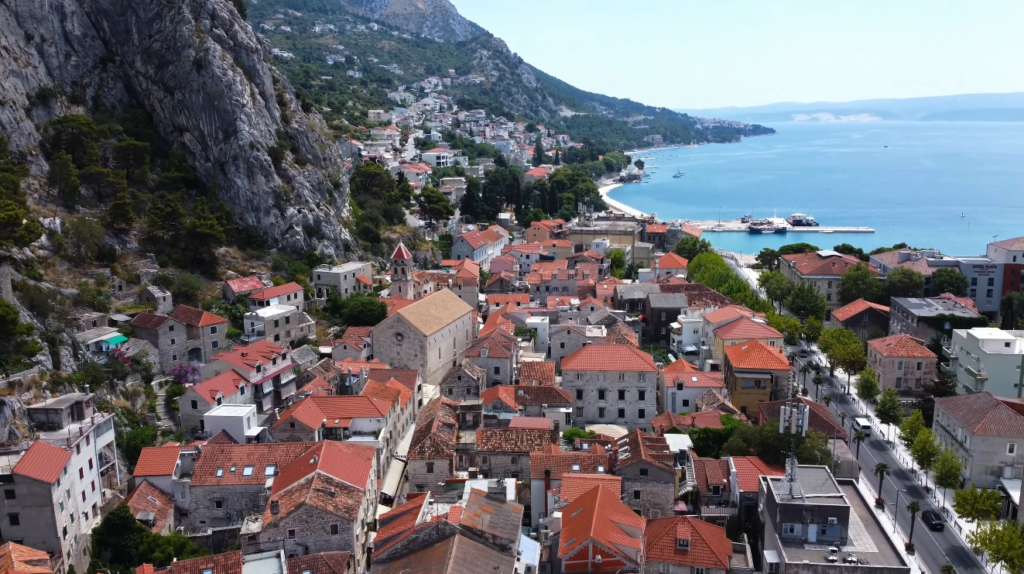 Scenic image of Split, Croatia, featuring its vibrant cityscape and coastline, with Omiš located 25km to the north to Punta Rata Beach