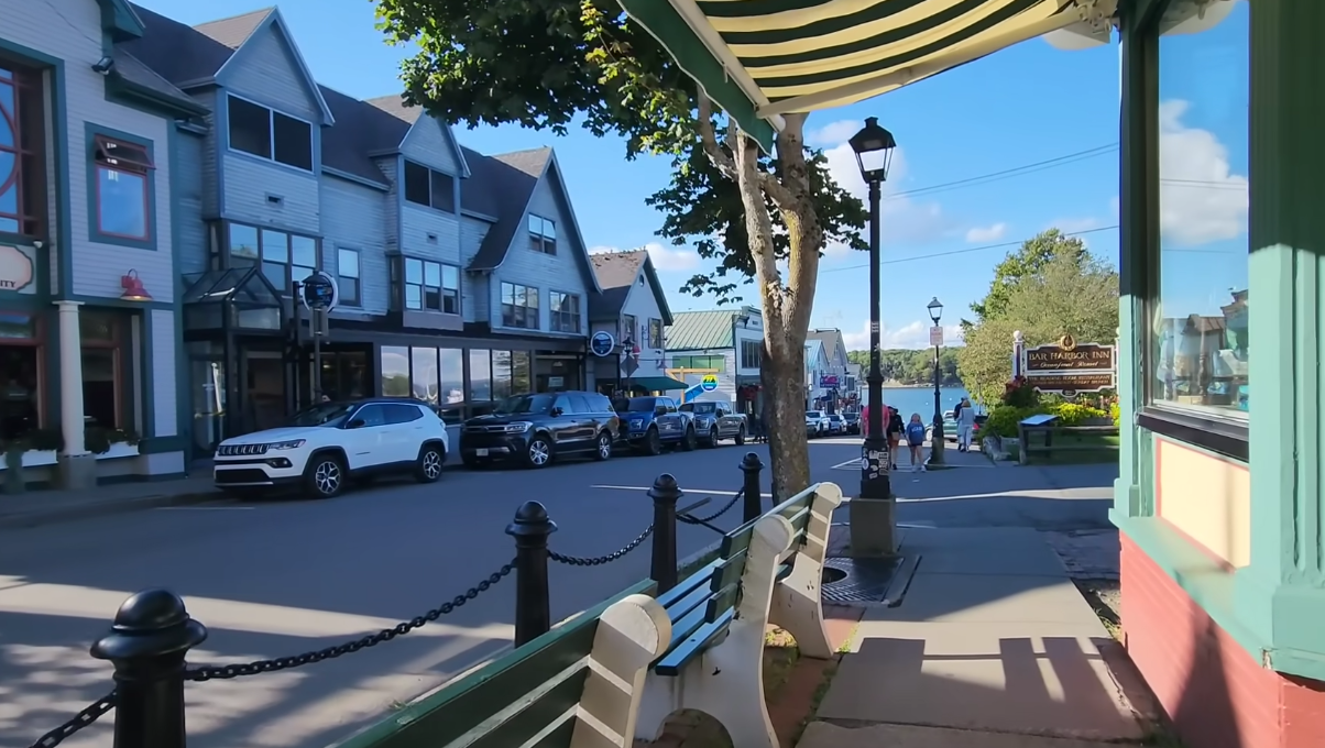 Bar Harbor Maine downtown shops and restaurants near Jordan Pond Path trailhead Acadia